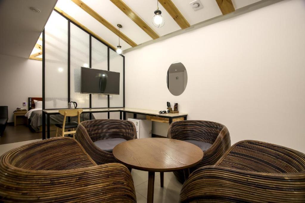 Hotel The Jaja Gongju Екстериор снимка