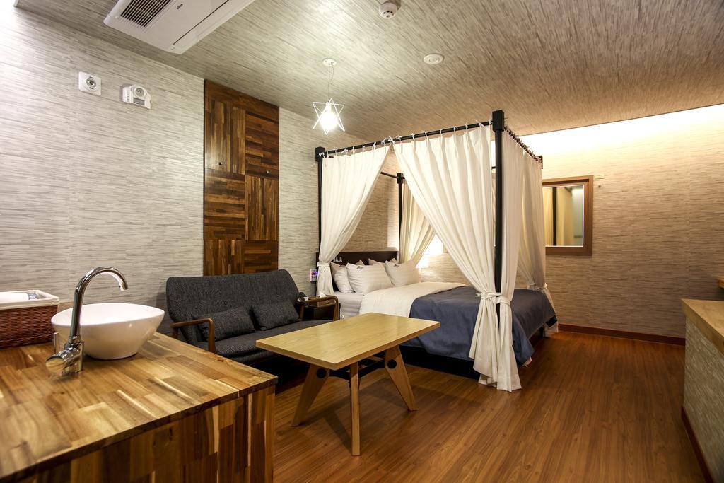 Hotel The Jaja Gongju Екстериор снимка